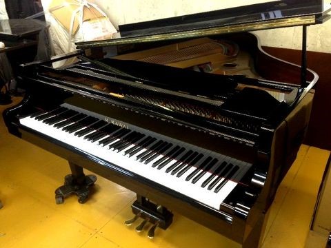 カワイグランドピアノCA-40